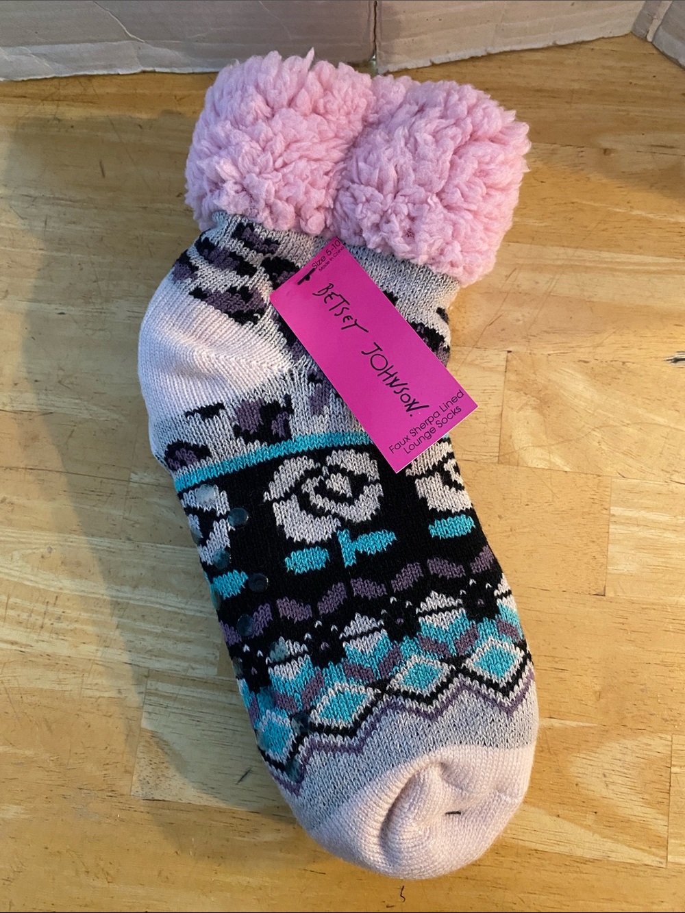Betsey Johnson Pink Plush Cuff Patterned Cozy slipper Socks w grippy bottom MWT